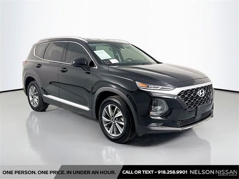 Used 2020 Hyundai Santa Fe SEL w/ Convenience Package image 3