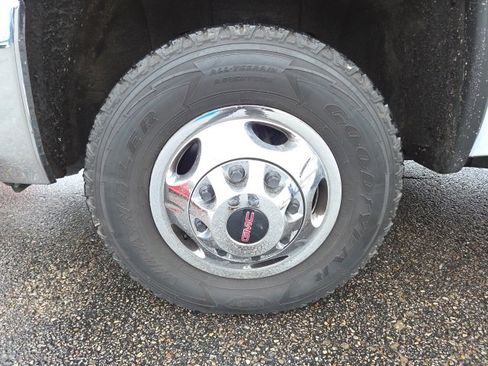 Used 2018 GMC Sierra 3500 SLE w/ SLE Preferred Package image 54