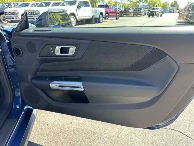 Used 2024 Ford Mustang Coupe RWD image 28
