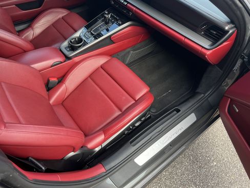 Certified 2022 Porsche 911 Carrera image 17