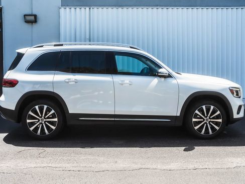 Used 2022 Mercedes-Benz GLB 250 image 5