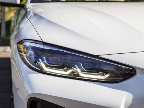 Used 2021 BMW 430i Convertible w/ M Sport Package RWD image 11