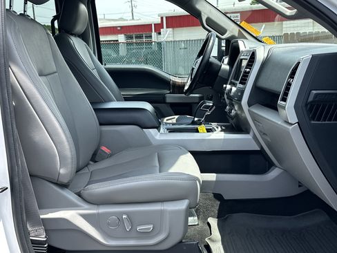 Used 2018 Ford F150 Lariat w/ Equipment Group 502A Luxury AWD/4WD image 12