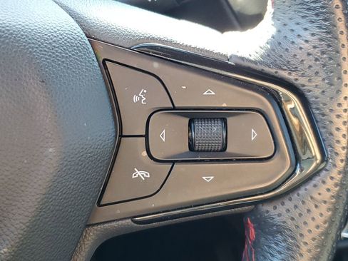 Used 2022 Chevrolet TrailBlazer RS w/ Sun and Liftgate Package image 15