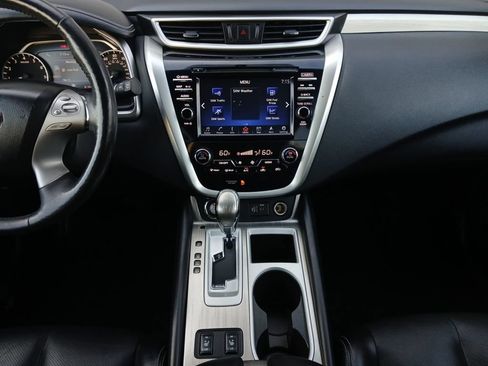 Used 2018 Nissan Murano SL w/ Midnight Edition Package FWD image 3