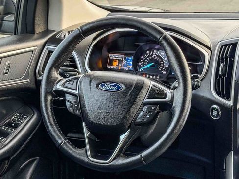 Used 2021 Ford Edge SEL w/ Convenience Package image 14