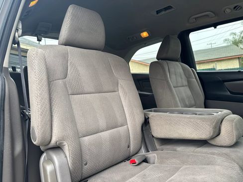 Used 2014 Honda Odyssey EX image 29