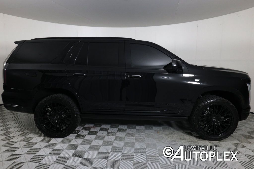 Used 2026 Cadillac Escalade Sport w/ LPO, ONYX Package AWD/4WD image 4