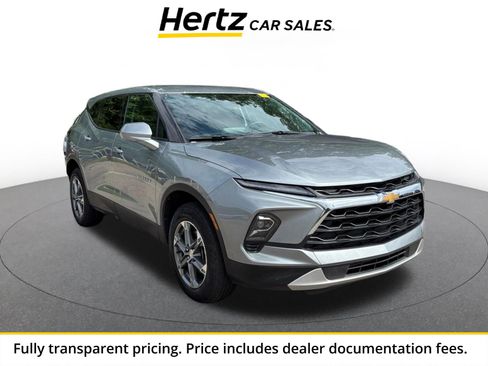 Used 2026 Chevrolet Blazer LT FWD image 1