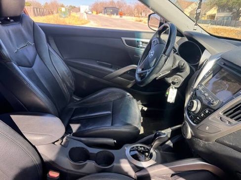 Used 2014 Hyundai Veloster RE:FLEX Edition image 16