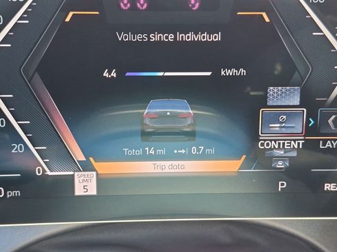 New 2027 BMW i5 eDrive40 w/ Executive Package RWD image 22