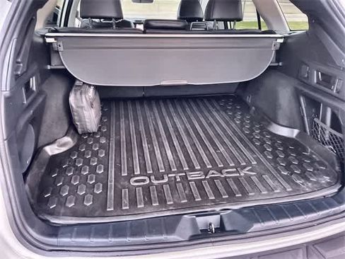 Used 2022 Subaru Outback Limited XT image 20