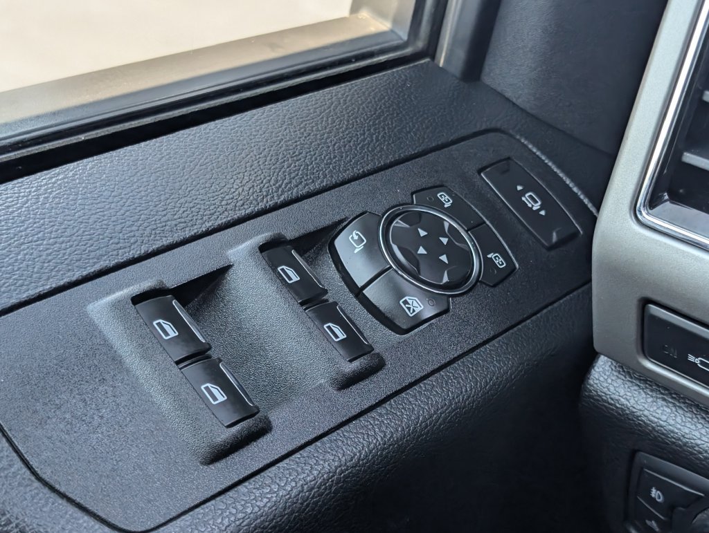 Certified 2019 Ford F250 Lariat w/ Chrome Package AWD/4WD image 16