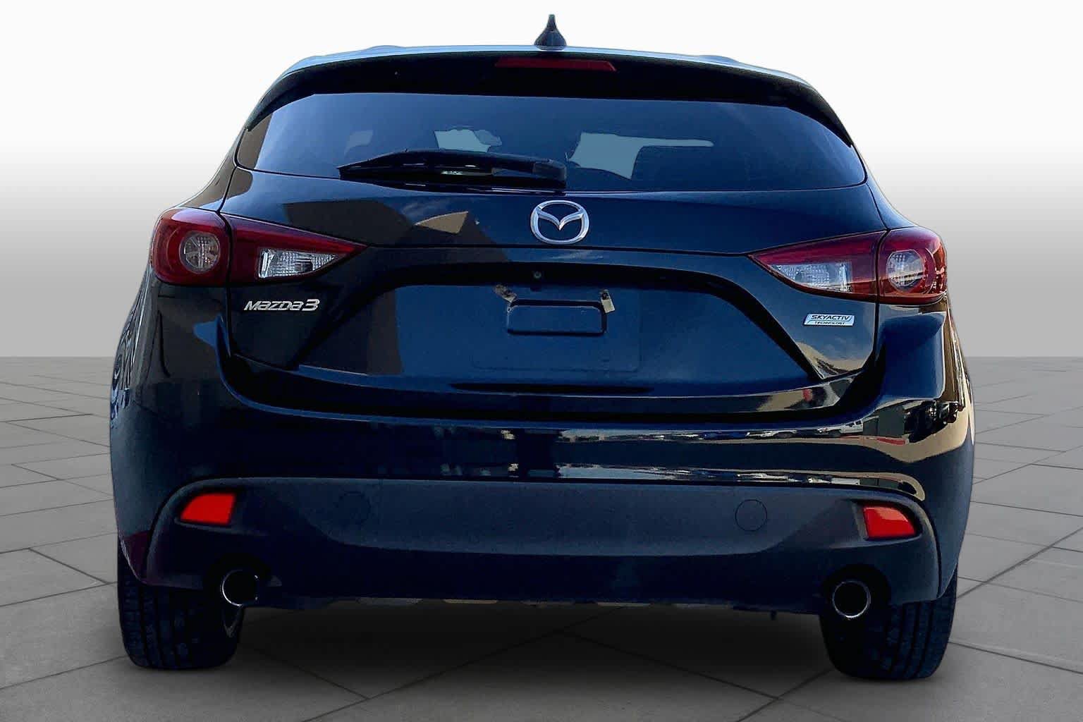 Used 2016 MAZDA MAZDA3 s Grand Touring w/ Technology Package FWD image 5