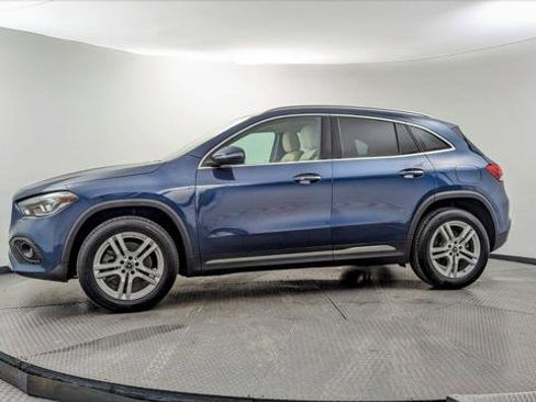 Used 2021 Mercedes-Benz GLA 250 w/ Premium Package image 3