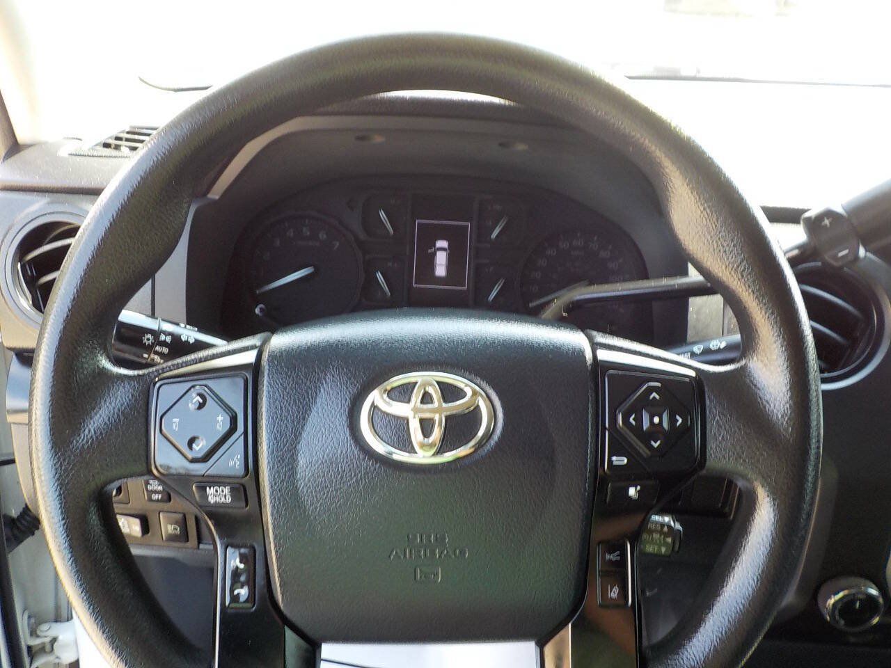 Used 2019 Toyota Tundra SR AWD/4WD image 16