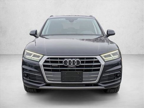 Used 2018 Audi Q5 Prestige w/ Prestige Package image 2