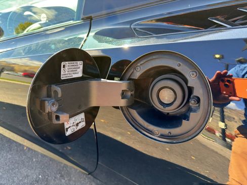 Used 2016 Chevrolet Corvette Stingray Coupe w/ 2LT Preferred Equipment Group image 12