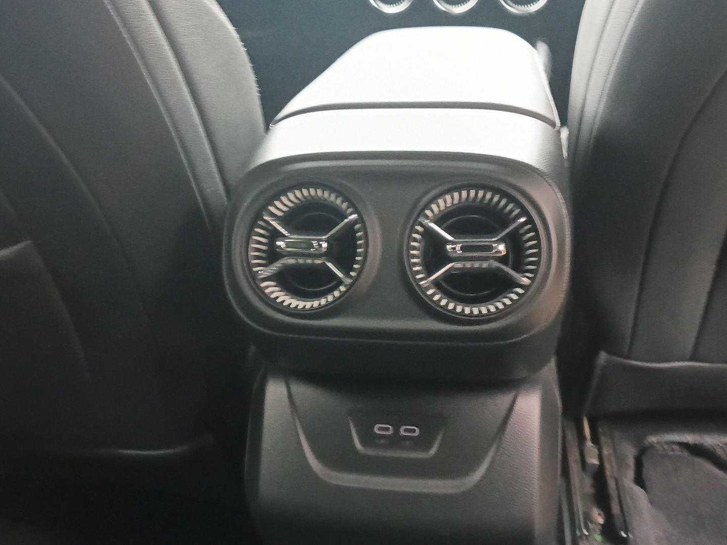 Used 2024 Chevrolet Blazer EV LT AWD/4WD image 28