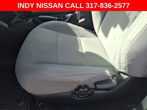 Used 2018 Toyota Tacoma SR w/ SR Convenience Package image 15