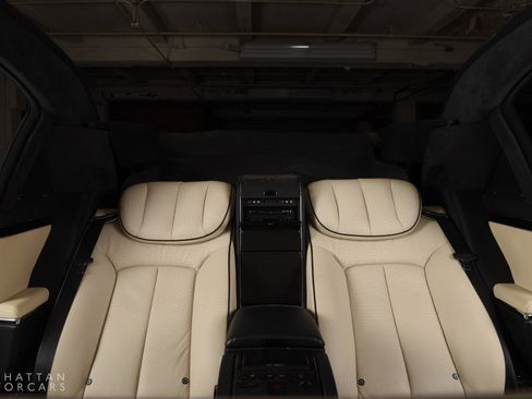 Used 2009 Maybach 62 S image 37