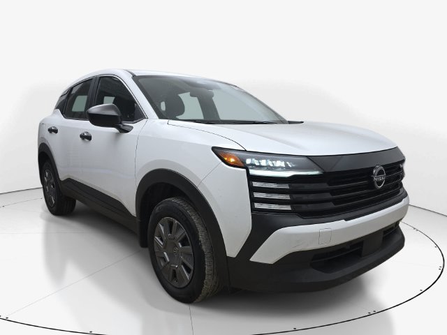 Used 2025 Nissan Kicks S FWD image 3