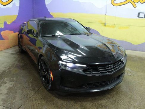 Used 2020 Chevrolet Camaro LT image 2