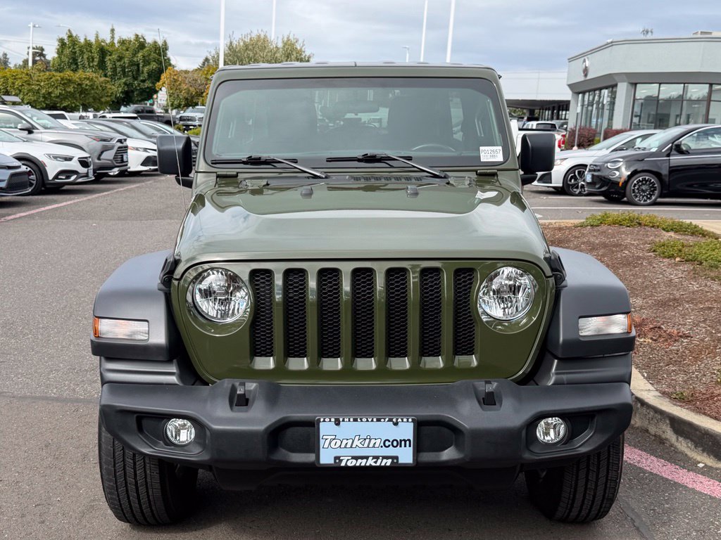Used 2023 Jeep Wrangler Unlimited Sport AWD/4WD image 3
