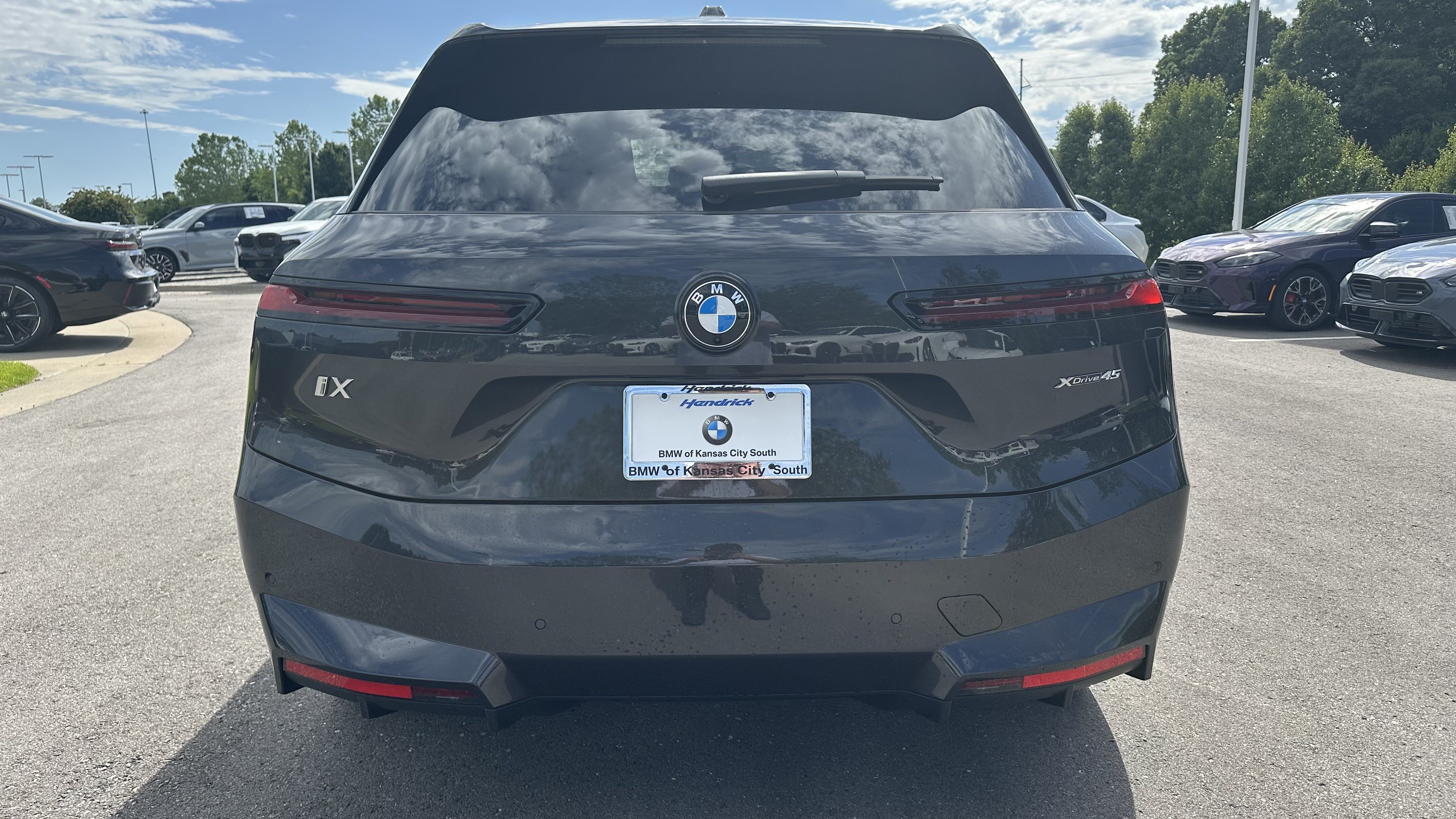 Certified 2026 BMW iX xDrive45 w/ Executive Package AWD/4WD image 9