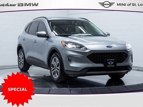 Used 2022 Ford Escape SEL image 1