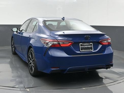 Used 2024 Toyota Camry SE w/ Convenience Package FWD image 6