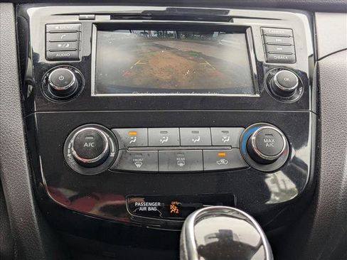 Used 2022 Nissan Rogue Sport S FWD image 14