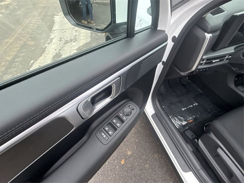 New 2025 Hyundai Santa Fe SE image 13