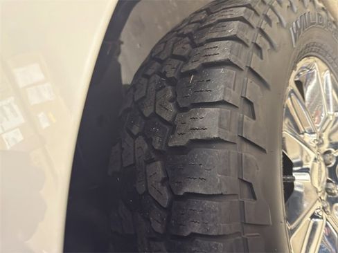 Used 2017 Ford F150 XLT w/ Equipment Group 302A Luxury image 28