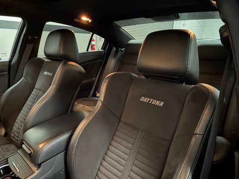 Used 2023 Dodge Charger Scat Pack w/ Daytona Edition Group RWD image 21
