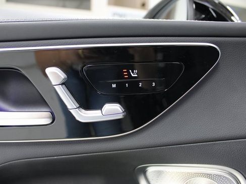 Used 2024 Mercedes-Benz GLC 300 image 20