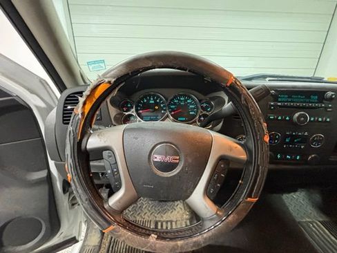 Used 2013 GMC Sierra 2500 SLE w/ SLE Preferred Package image 15