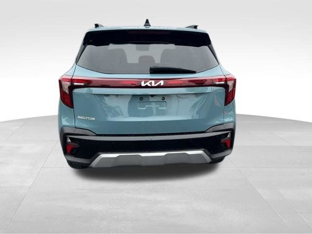 Certified 2025 Kia Seltos EX w/ EX Sunroof Package FWD image 7
