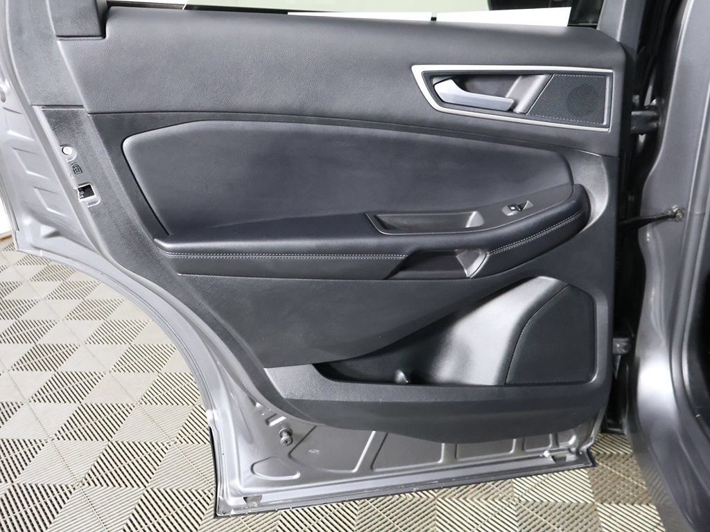 Used 2024 Ford Edge SEL w/ Convenience Package AWD/4WD image 23
