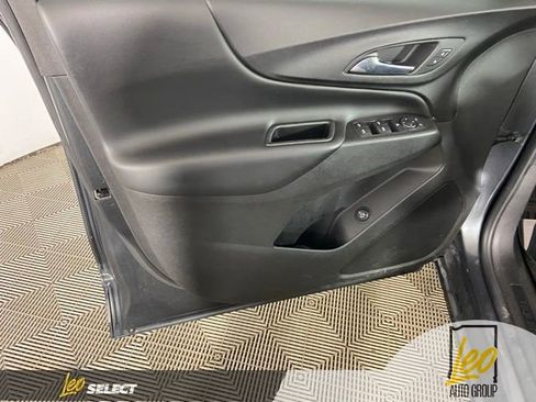Used 2020 Chevrolet Equinox LT image 19