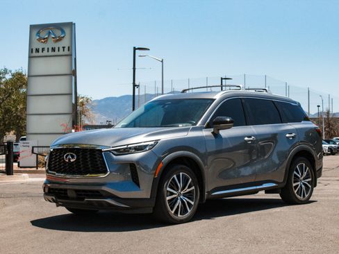 Used 2023 INFINITI QX60 Sensory w/ Vision Package AWD/4WD image 1