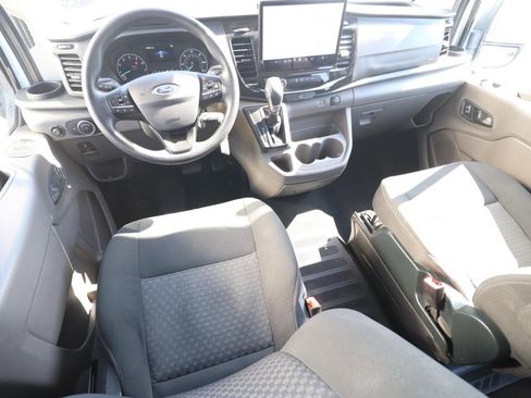 Used 2023 Ford Transit 350 XLT image 10