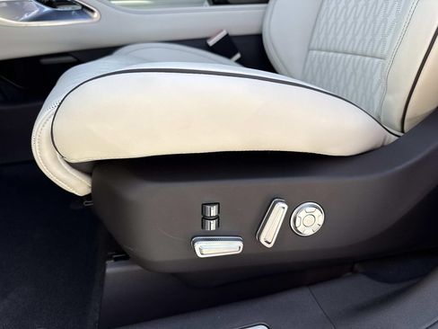 New 2026 Lincoln Nautilus Black Label AWD/4WD image 20