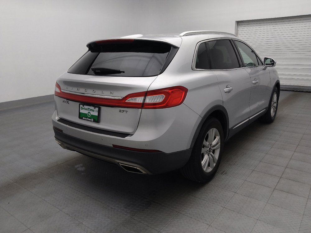 Used 2017 Lincoln MKX Premiere FWD image 9