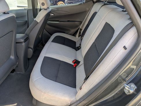 Used 2020 Chevrolet Bolt LT image 24