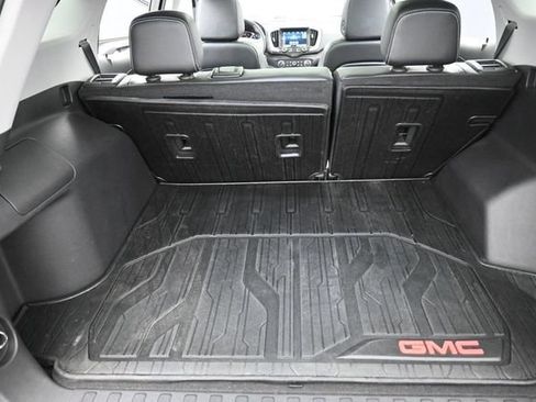 Used 2023 GMC Terrain SLT FWD image 26
