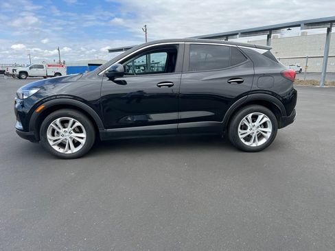 Used 2022 Buick Encore GX Preferred w/ Cold Weather Comfort Package FWD image 8