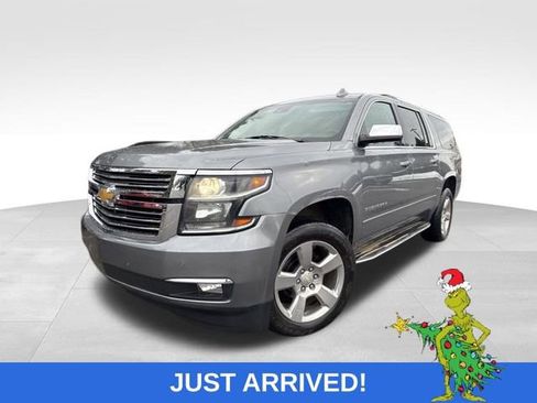 Used 2020 Chevrolet Suburban Premier image 1