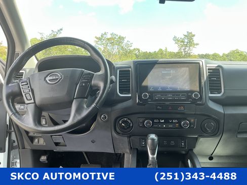 Used 2024 Nissan Frontier SV w/ Hardbody Edition AWD/4WD image 15