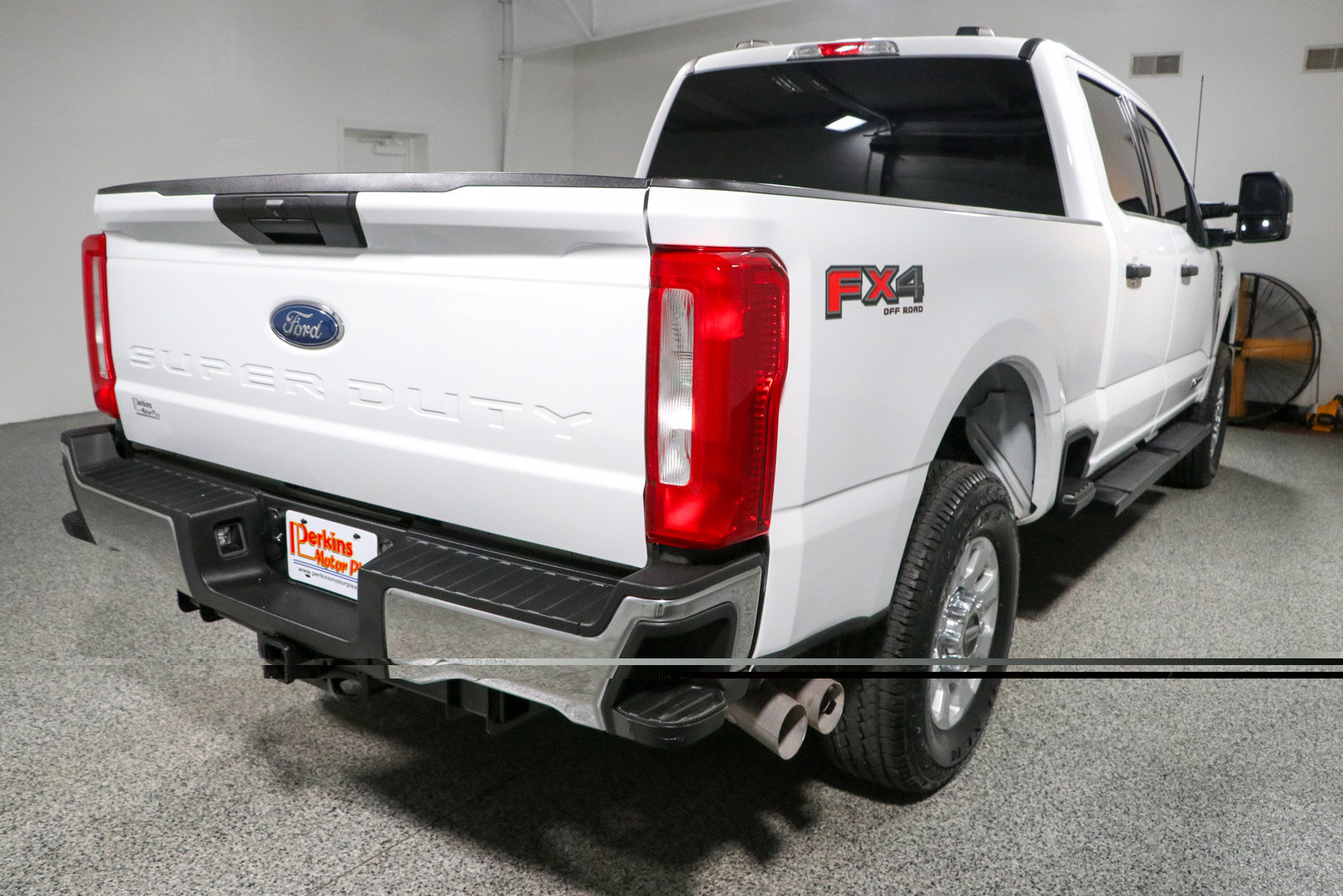 Used 2024 Ford F250 XLT w/ FX4 Off-Road Package AWD/4WD image 7